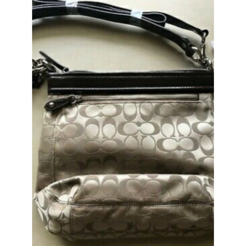 COACH HANDBAG - Picture 13 of 14
